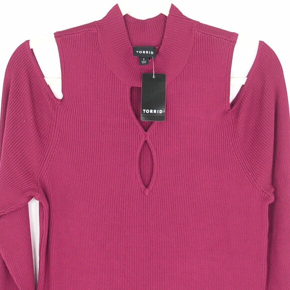 TORRID Pullover Mock Neck Cold Shoulder Fitted Sweater Red/Burgundy 2X 18-20 - Picture 4 of 4
